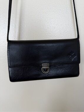 PATRICIA NASH Black Leather Crossbody Wallet